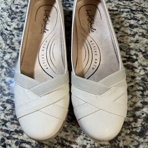 NEW::: Life Stride Women's Northern Ballet Flat - Almond Milk